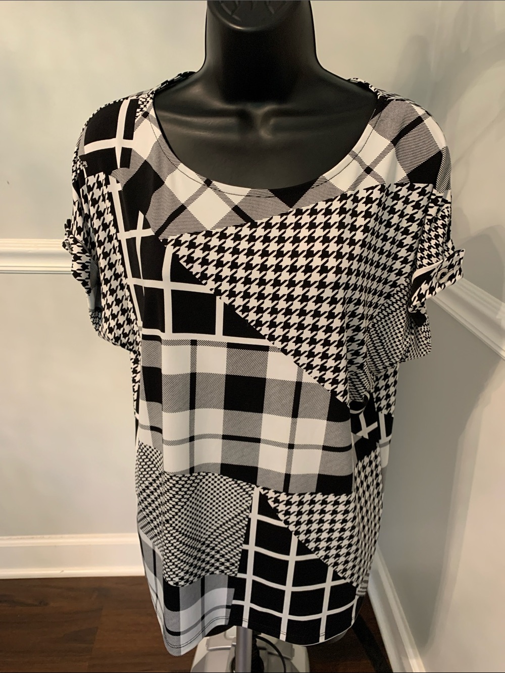 Calvin Klein Black and White Houndstooth/Patchwork Short Sleeve Top Size M